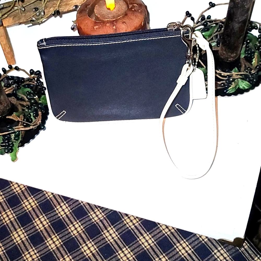 Coach Wristlet - Picture 2 of 4